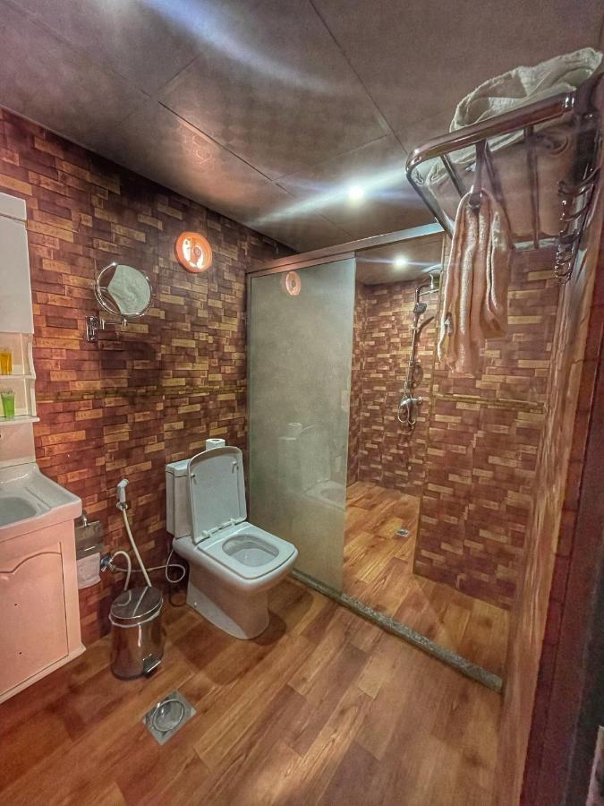 Glamping Oasis Luxury Camp