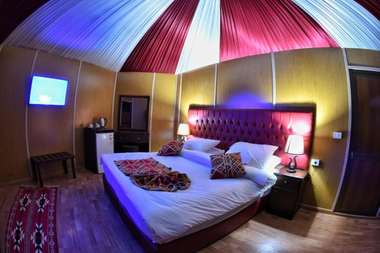 Luxury tent Oasis Luxury Camp 3*